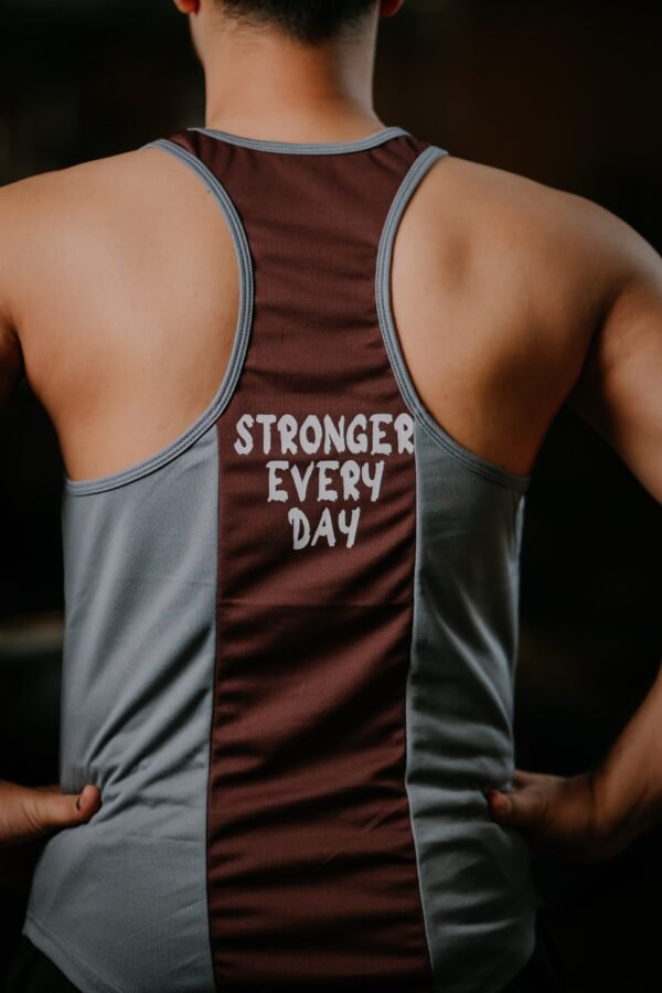 FITHOU The Muscle Factory Performance Tank Top